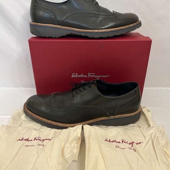 Salvatore Ferragamo Dark Olive Green Wingtip Lug Oxford Lace Shoes main image 10